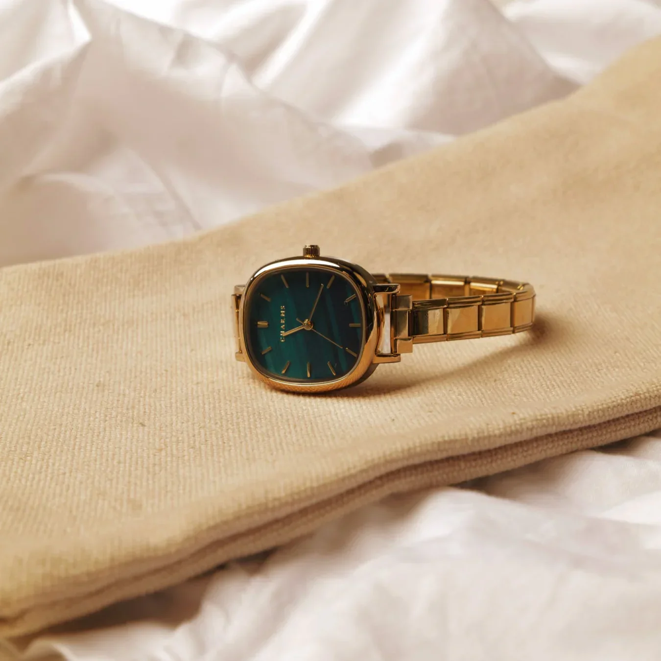 Capri Watch Gold – Emerald Dial Edition - Image 4